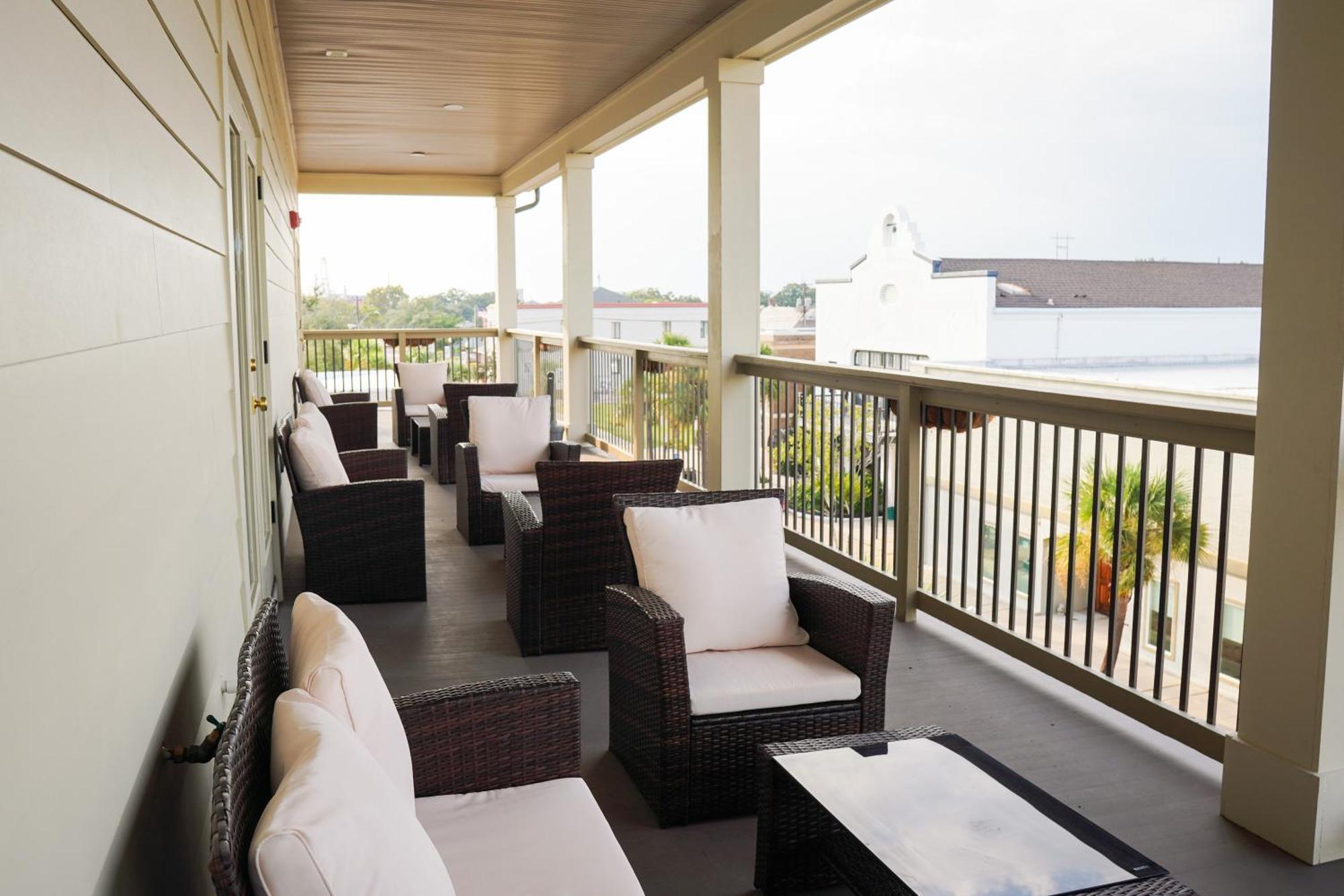 Hotel Whiskey In Pascagoula Exterior foto